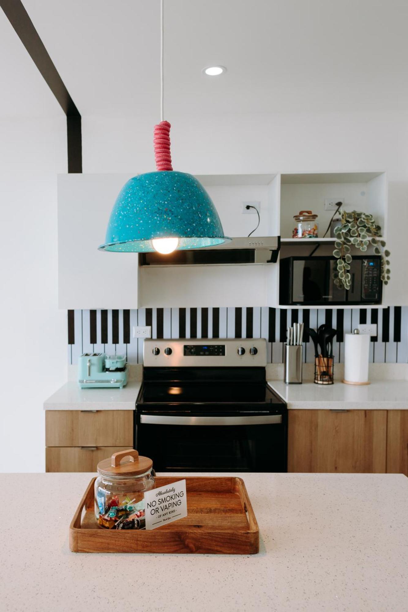 ¡Sivar Sound! Music Design! San Salvador Luaran gambar